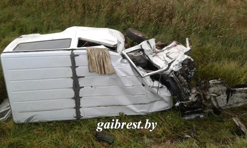 Памерла дзяўчынка, якая выжыла пасля сутыкнення мікрааўтобуса і цеплавоза