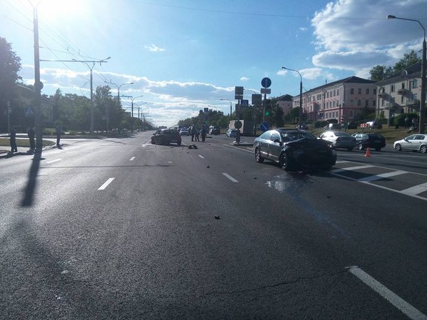 Аўтааварыя ў Мінску на Партызанскім праспекце, загінуў адзін чалавек