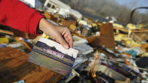 Падчас тарнада ў ЗША загінулі больш за 40 чалавек (відэа)