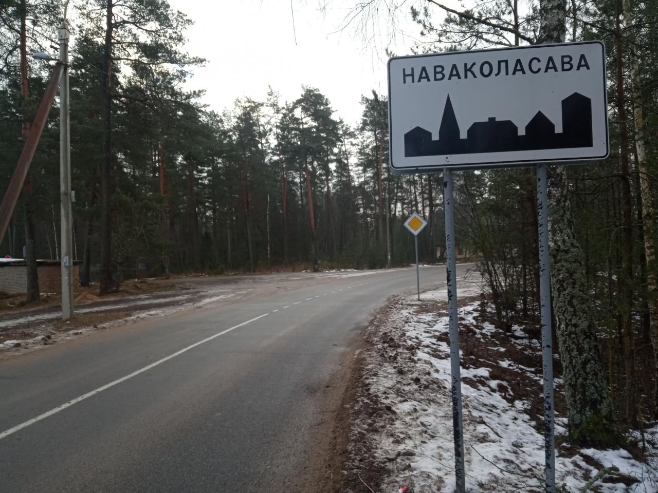 “Яна бачыла, што бярэ”: пасля дзетдома дзяржава пасяліла сірату ў развалюху