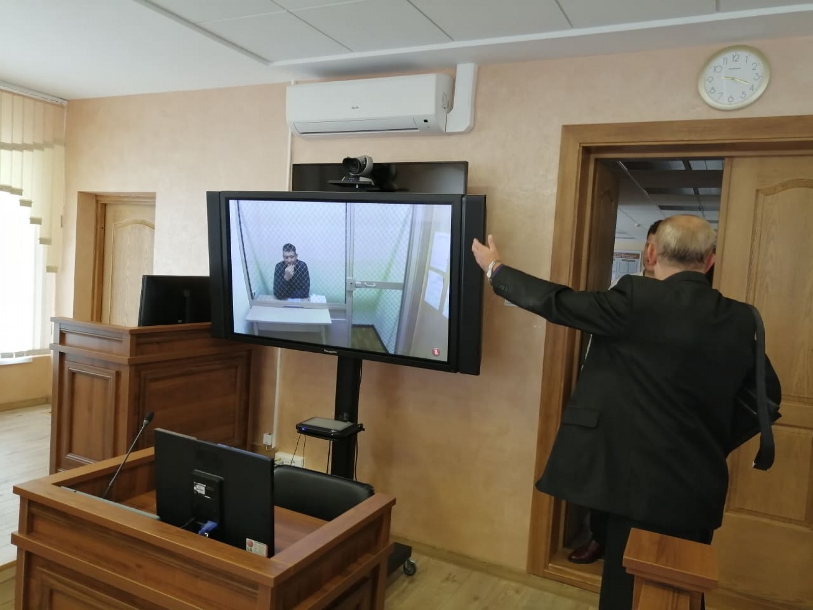 Туск прапануе вылучыць Ціханоўскіх на Нобелеўскую прэмію міра