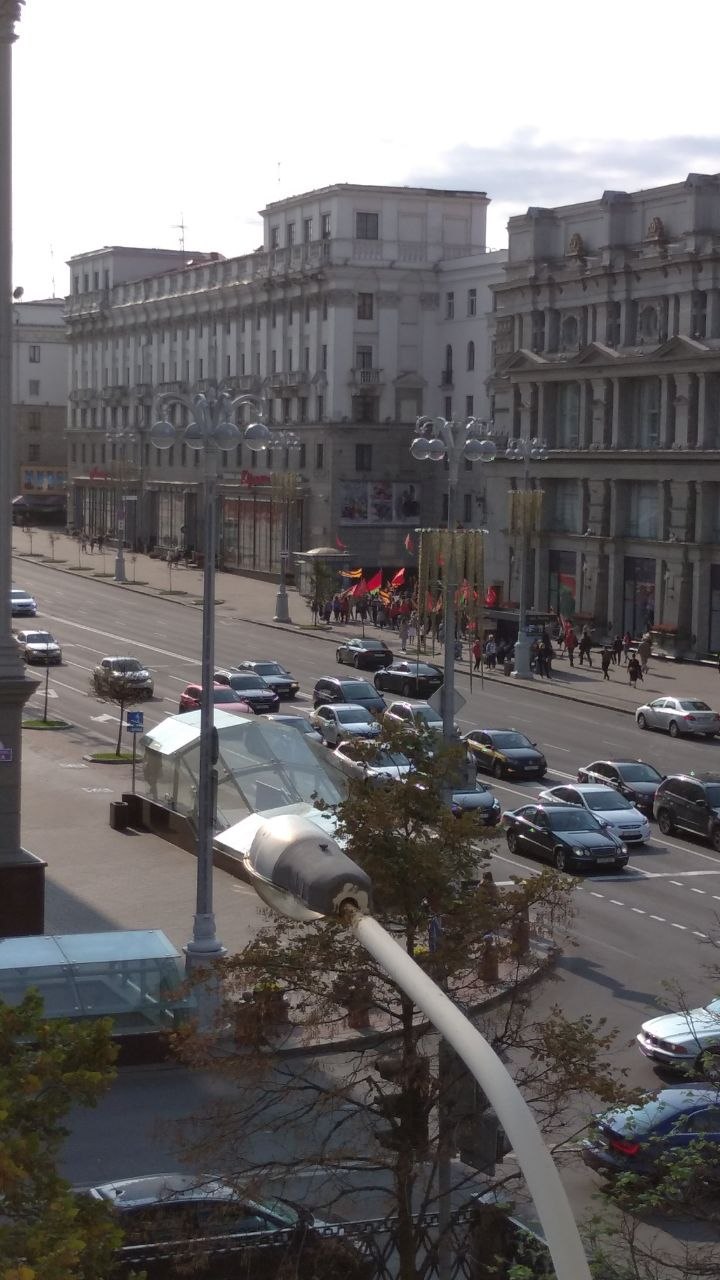 МВД: на акциях в поддержку мира было 50 тысяч человек, на женских маршах — 1700
