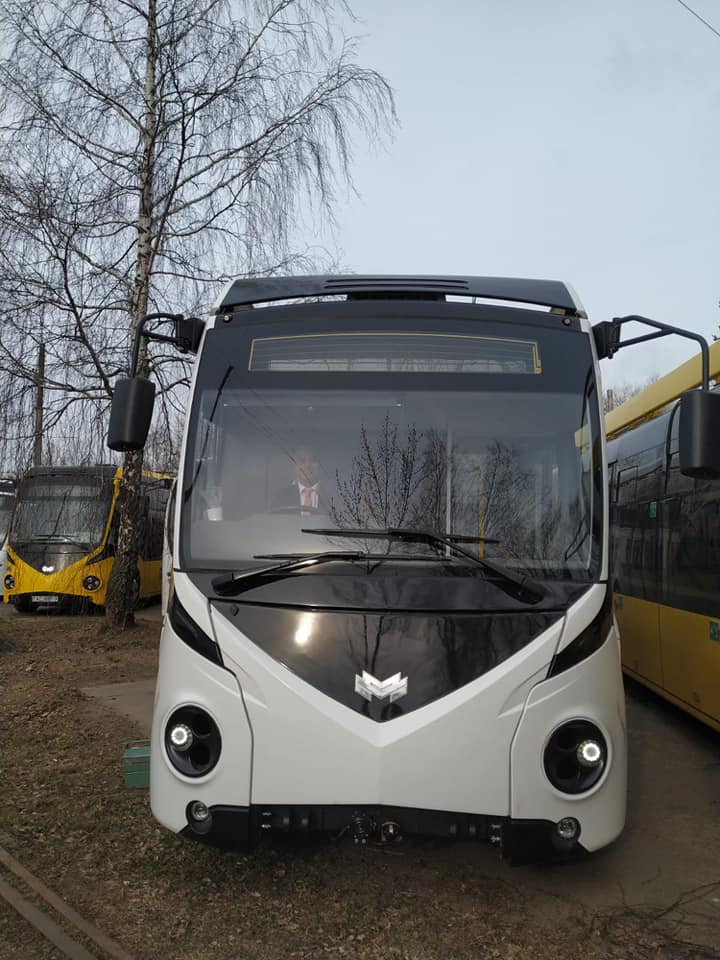 Як выглядае першы праварульны электробус "Белкамунмаша" (фота, відэа)