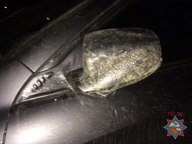 У Мінску ўначы недалёка ад чыгуначнага вакзала падпалілі аўтамабіль (фота)