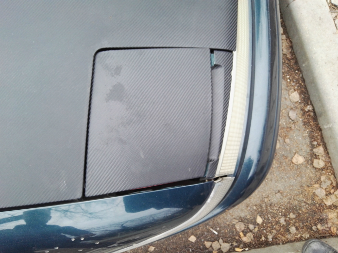 Два п'яныя школьнікі ў Мінску хадзілі па аўтамабілях дзеля фота