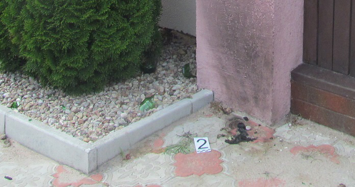 У Брэсце ў "Мерсэдэс" кінулі кактэйль Молатава (фота)