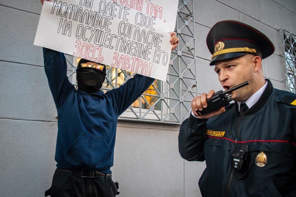 Анархісты правялі ў Мінску каля пасольства Турцыі акцыю ў падтрымку курдаў
