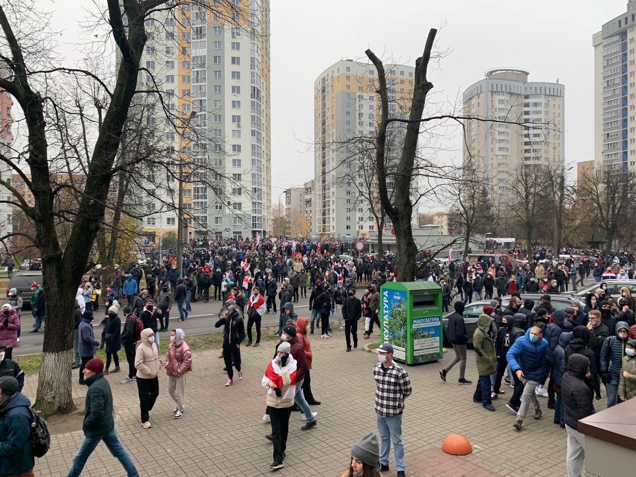 Разве ей запрещено жить? Мама — о задержании 13-летней дочери в день марша