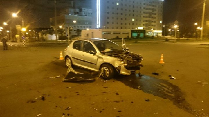 "Шкода" ў Мінску вылецела на тратуар і збіла дзевяцігадовае дзіця