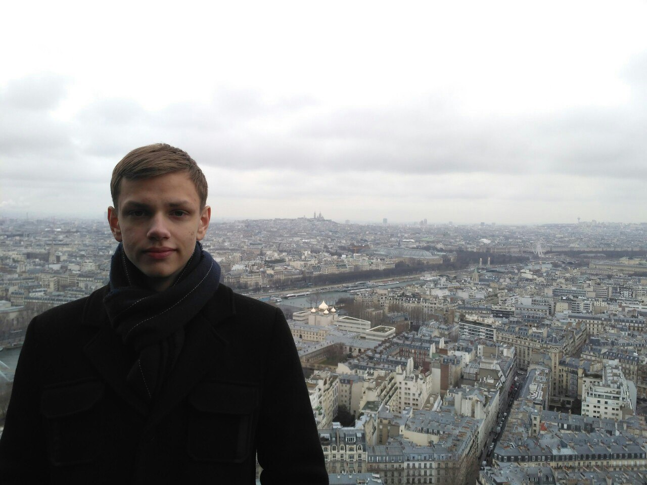 У Мінску ўпаў з вышыні і загінуў 16-гадовы навучэнец ліцэя БДУ