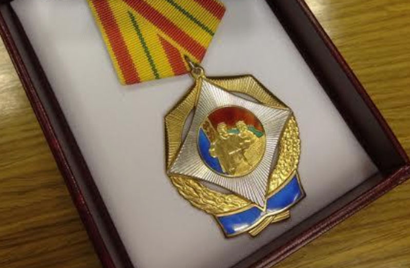Лукашэнка назваў Азаранку вялікай спартсменкай і ўручыў ёй ордэн (фота)