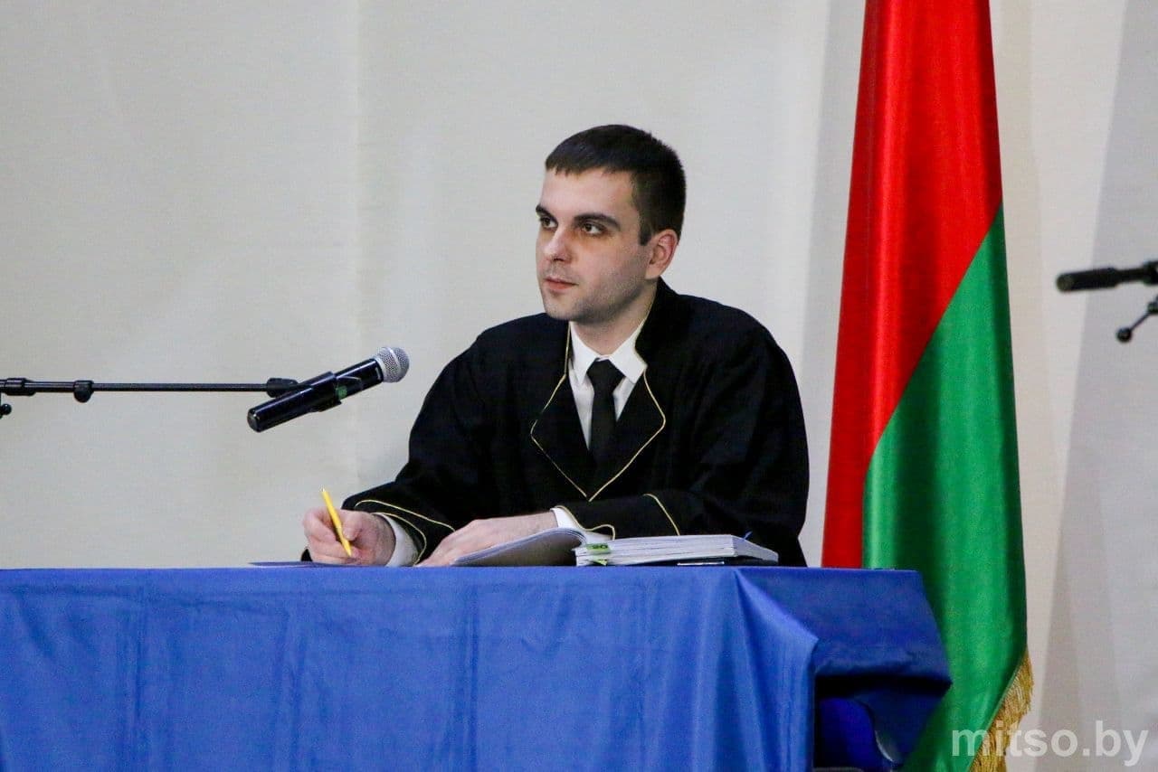 1570 суток за четыре месяца: судьи — антирекордсмены по политическим делам 