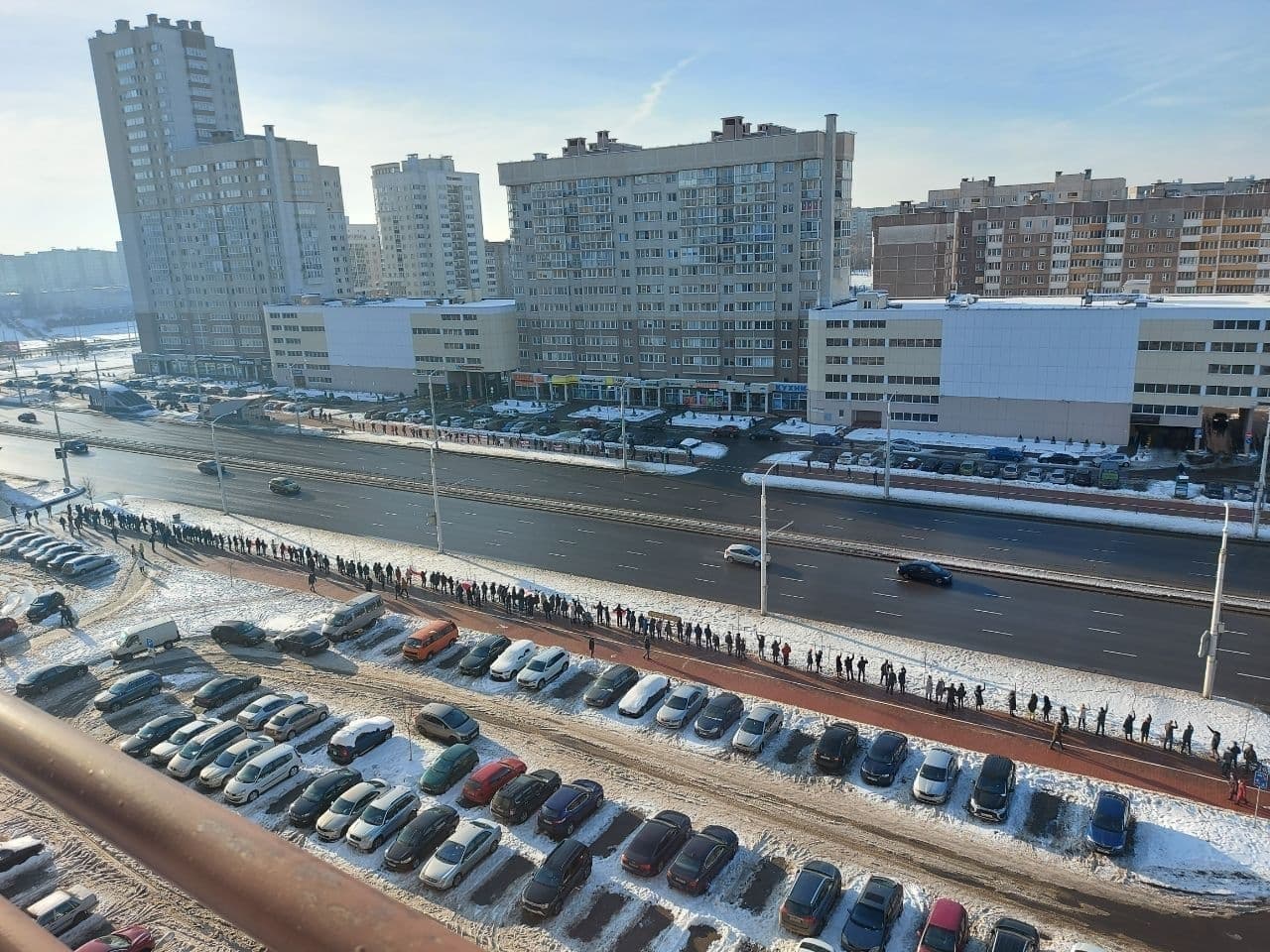 Цепи солидарности проходят в разных точках Минска