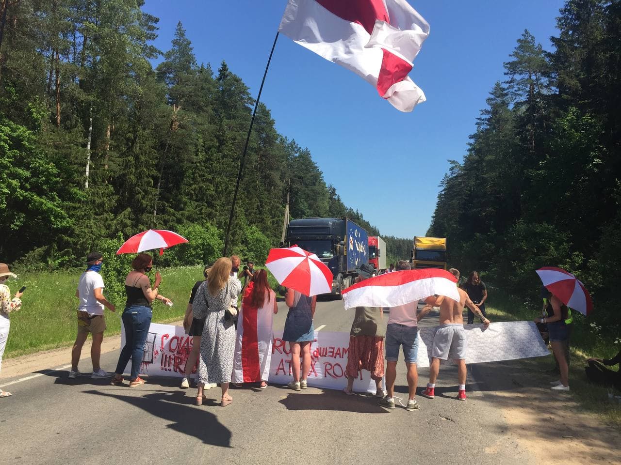 Как белорусские активисты перешли дорогу дальнобойщикам: конфликт на границе 
