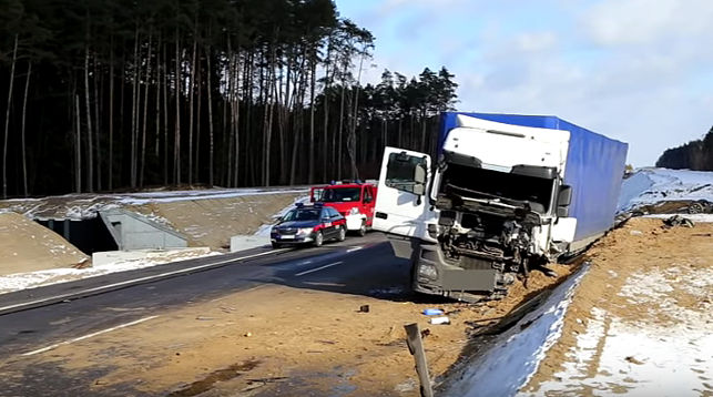 Двое беларусаў загінулі ў аўтааварыі ў Польшчы 