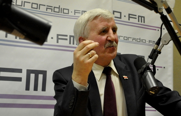 Няма офіса ― няма партыі? Як выжываюць апазіцыйныя структуры