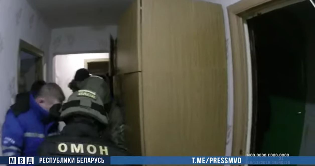 Захват подростков и побитый доктор: недавние операции белорусских силовиков