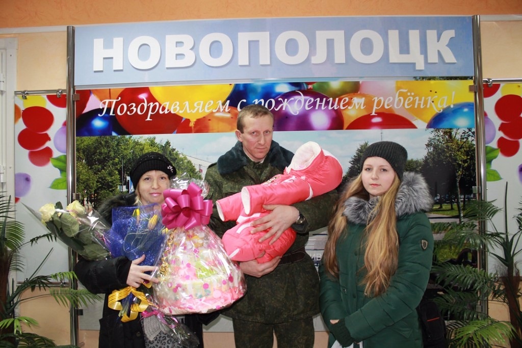 Прапаршчык з Полацка стрэліў сабе ў сэрца. Жонка не верыць у самагубства