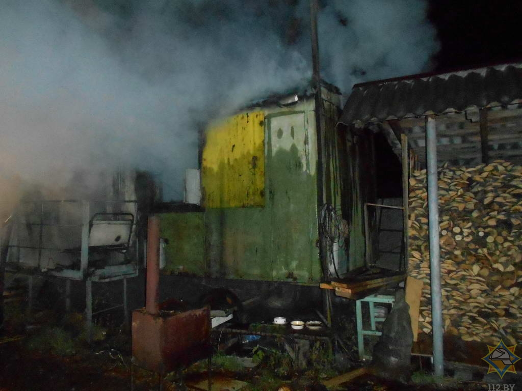 У Мазыры загарэўся вагончык для вартаўнікоў — загінуў мужчына