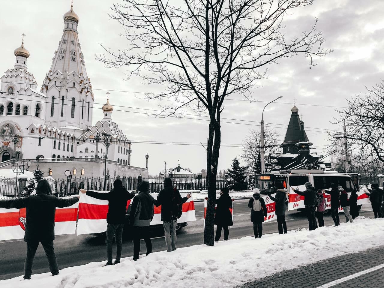 С самого утра минчане выходят на районные протестные марши