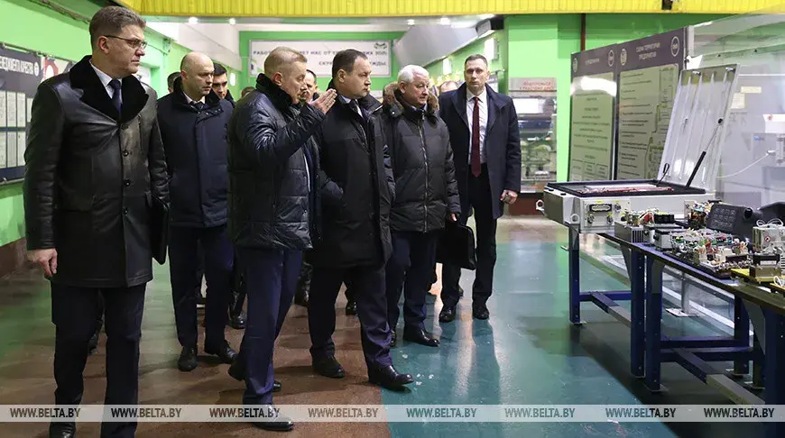 "Усё гэта трэба сабраць разам" — Галоўчанка заклікае збіраць электрамабіль