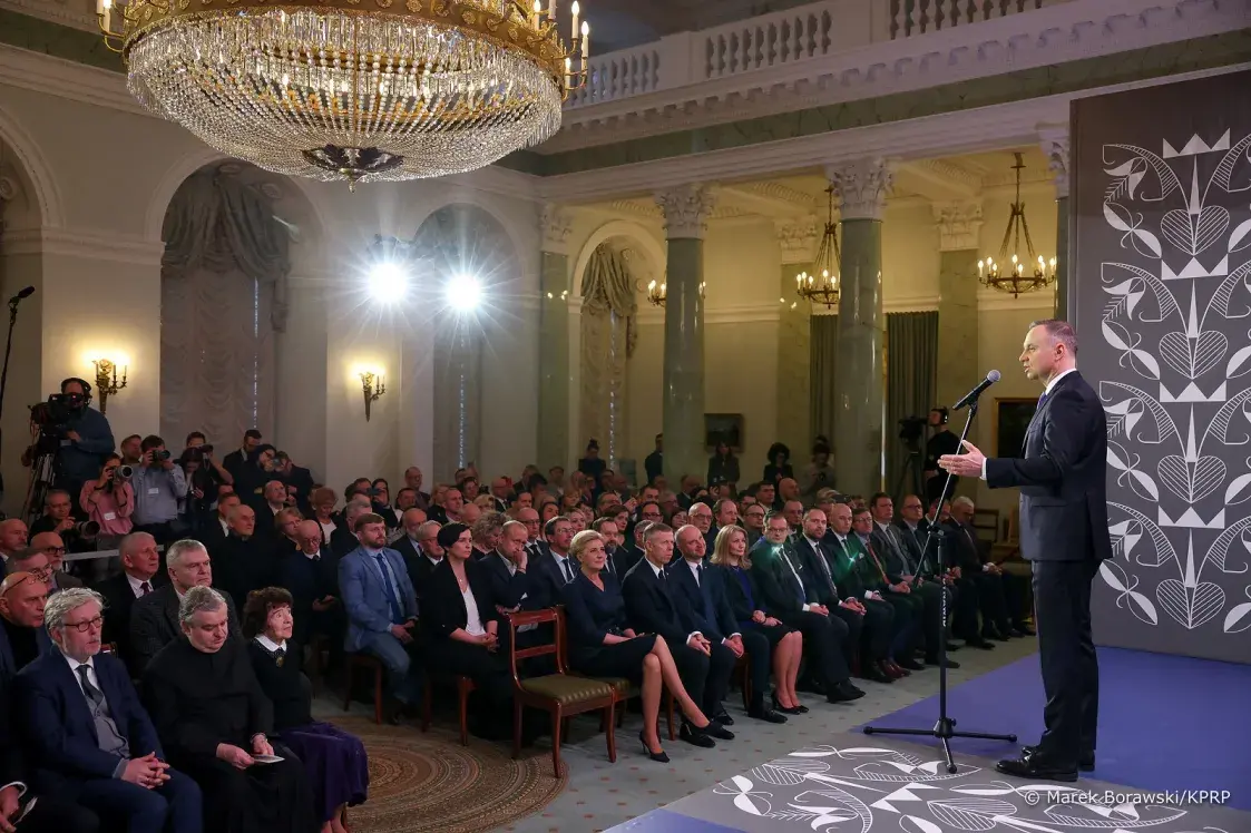 Прэзідэнт Польшчы ўзнагародзіў медалём беларуса Алега Латышонка