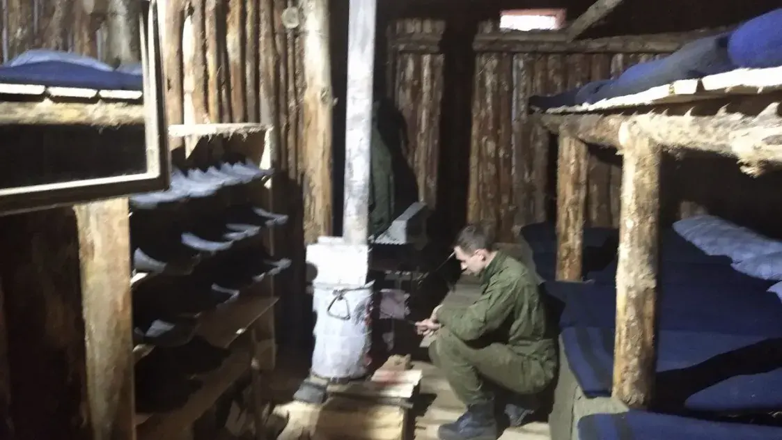 Беларускія вайскоўцы вучацца будаваць бліндажы