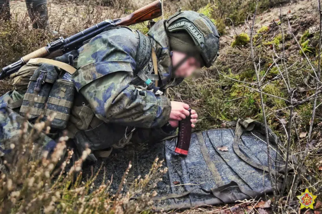 Пад Брэстам вызначалі найлепшага разведчыка, твары вайскоўцаў схавалі
