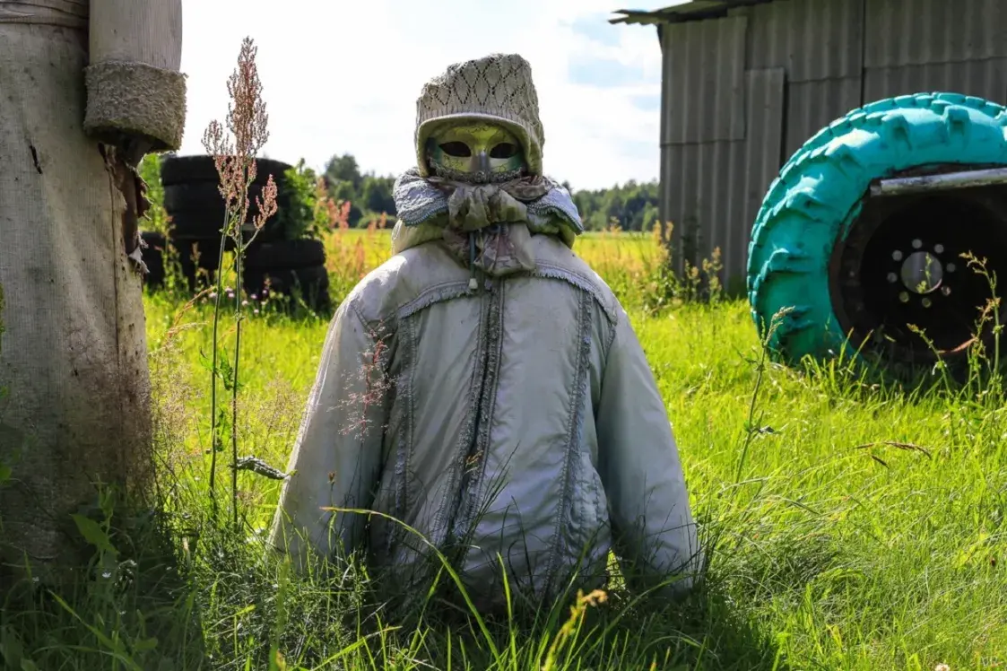 “Костюмчик” уже мал? Как выжить в Беларуси после эмиграции 