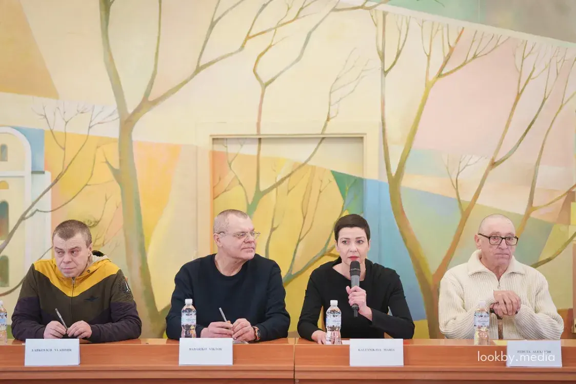 Ані Вільня, ані Варшава — Чарнігаў: як амерыканцы 123 палітвязняў вызвалялі