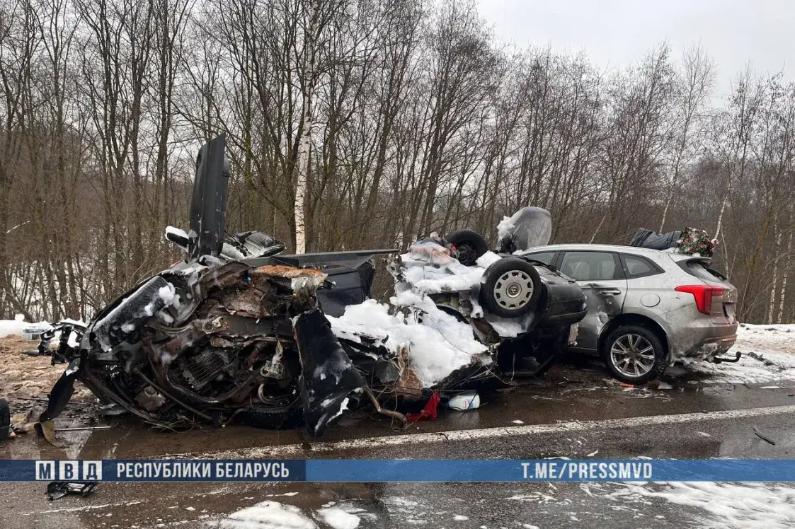 У аварыі на Віцебшчыне адзін чалавек загінуў, шэсць пацярпелі