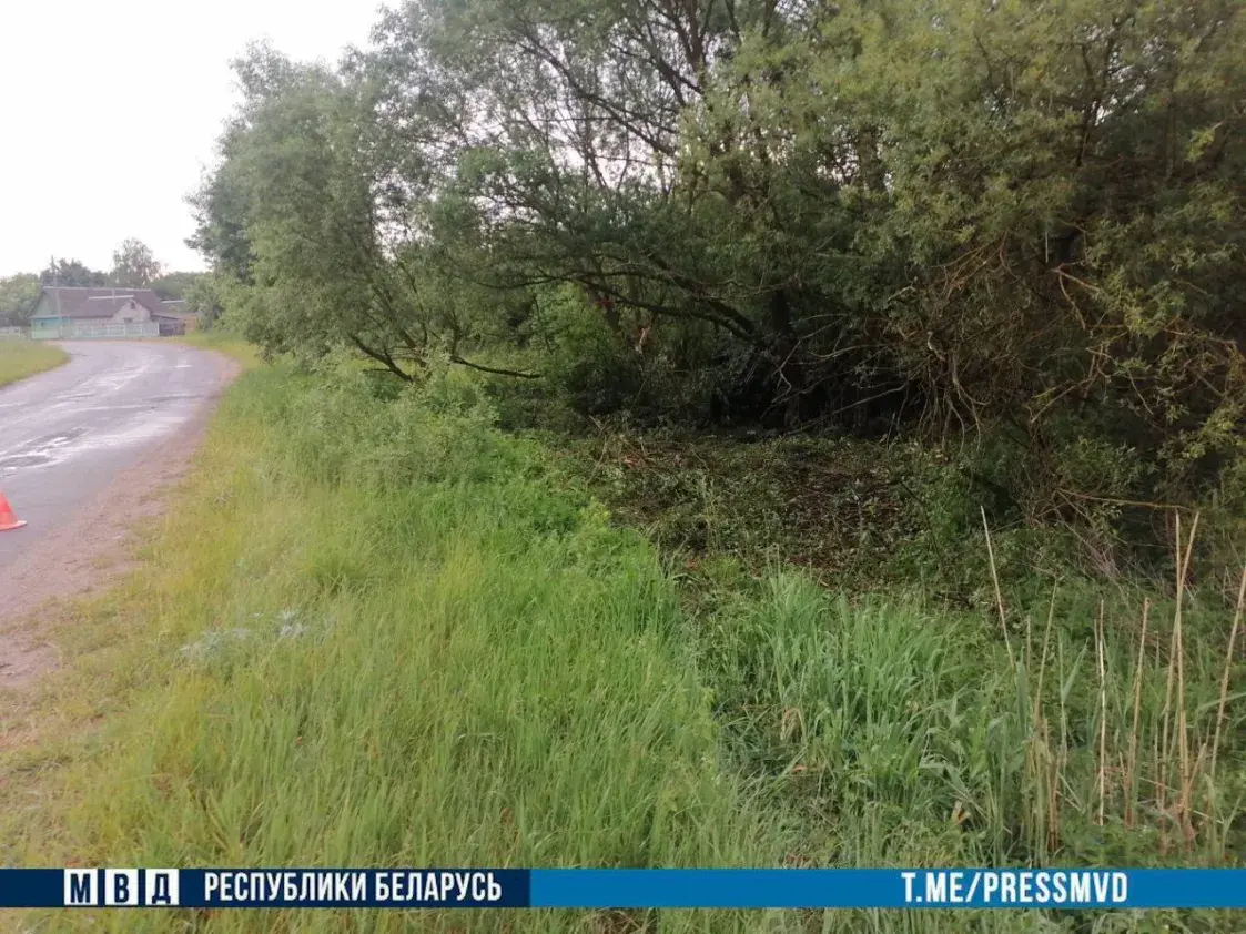 Уначы пад Баранавічамі перакуліўся аўтамабіль, у якім былі чацвёра падлеткаў