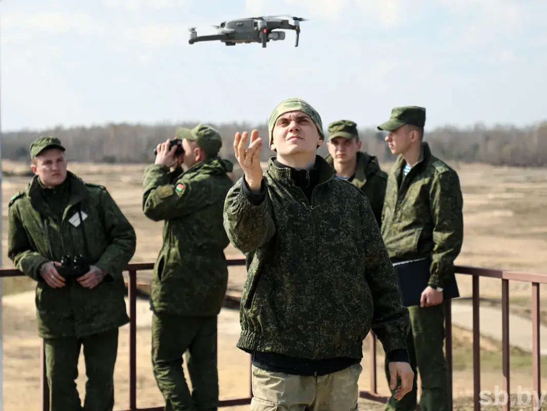 Дэсантнікі вучыліся спыняць умоўнага праціўніка, які прабіваецца да Брэста