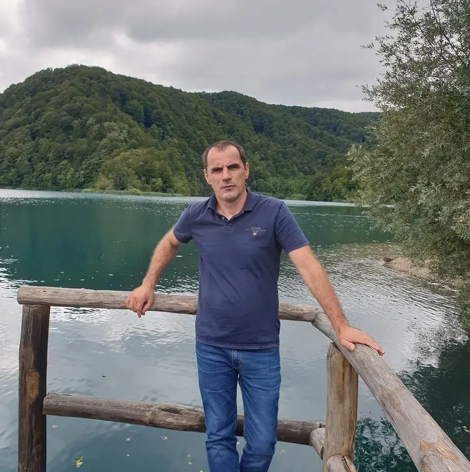 Госпропаганда в своём новом фейке не отличает падение каштанов от выстрелов