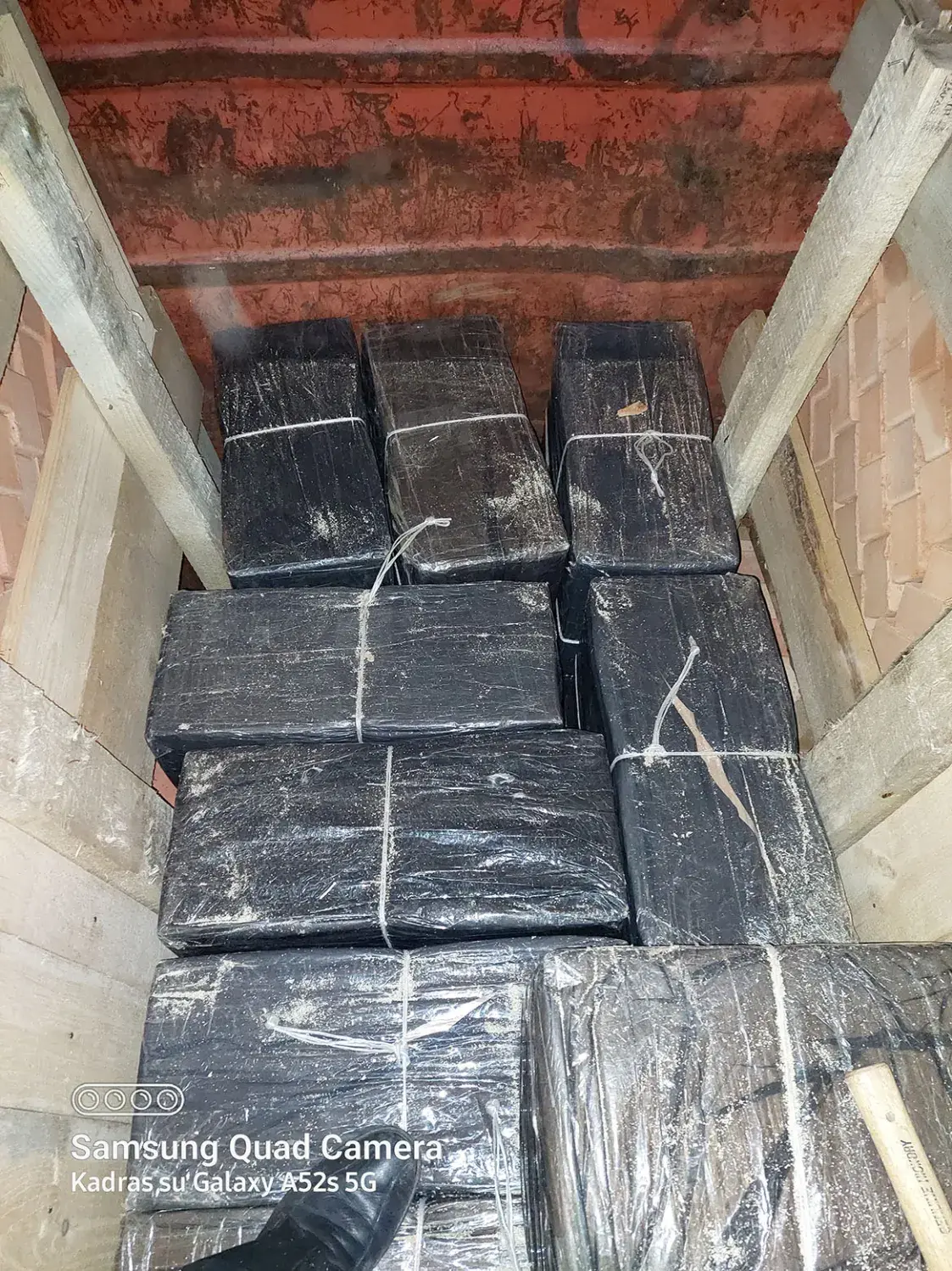 У Літве знайшлі кантрабандныя цыгарэты ў цягніку з цэглай з Беларусі