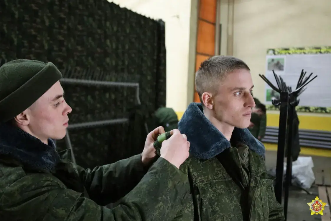 На вучэннях да віцебскіх дэсантнікаў далучылі больш за 500 вайскоўцаў запасу
