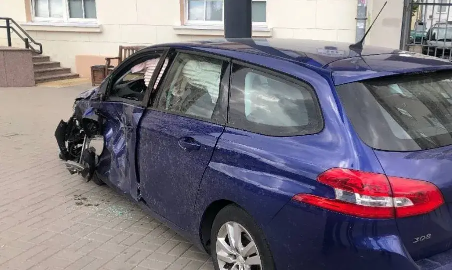 У аварыі ў цэнтры Мінска пацярпелі 5 чалавек, сярод іх двое дзяцей