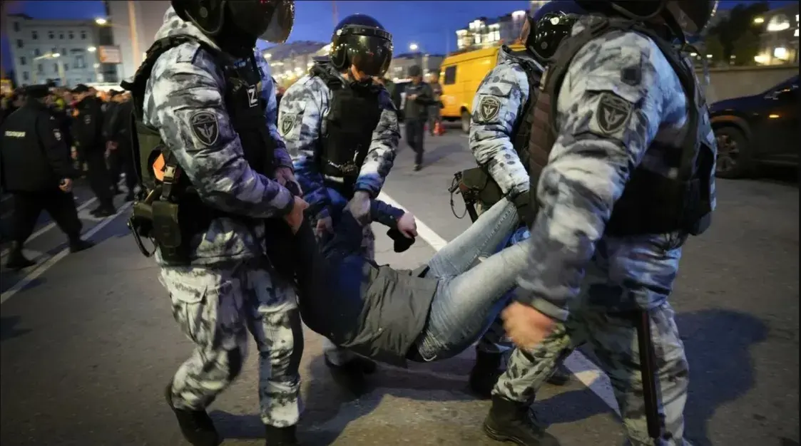 Потрёпанная белорусская армия и смута в России — судьба Каддафи для Лукашенко