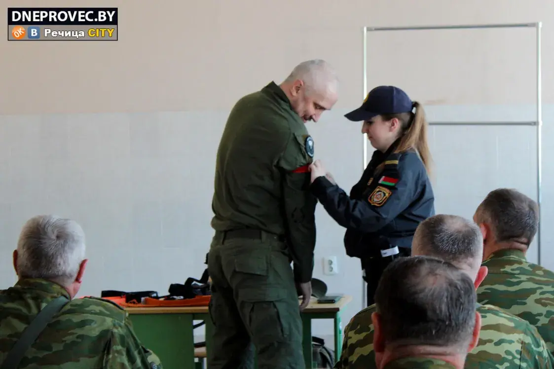 У Рэчыцы ўдзельнікаў тэрабароны знаёмілі з тактычнай медыцынай