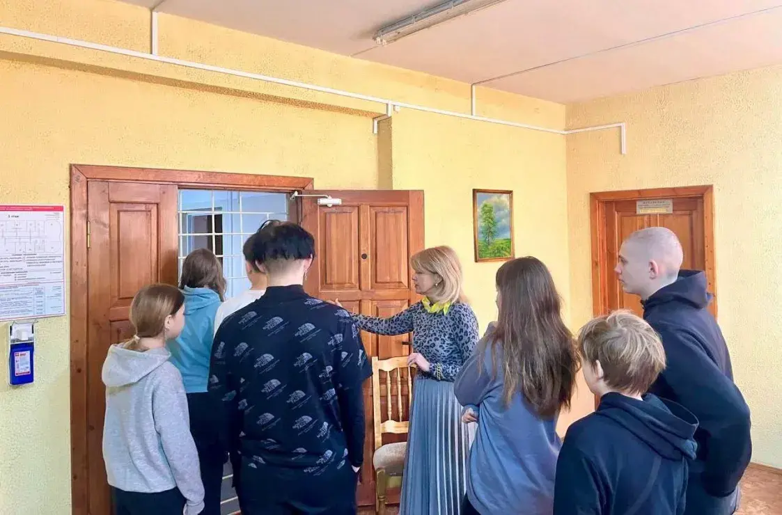 Для школьнікаў з Барысава міліцыя арганізавала экскурсію на Акрэсціна