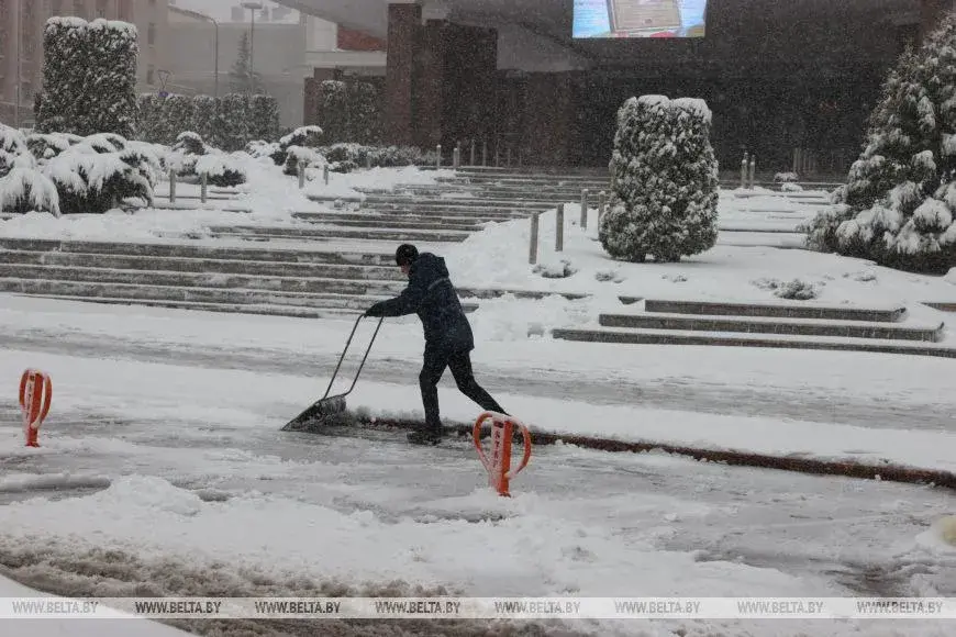 На працягу дня снег будзе амаль па ўсёй Беларусі