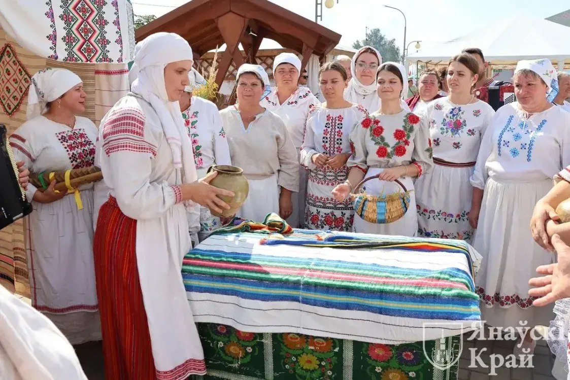 На "Мотальскіх прысмаках" гулялі палескае вяселле
