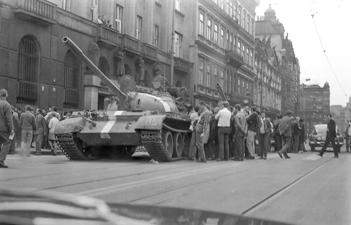 Як чэхі пражылі траўму, пакінутую камуністамі: размова з дакументалісткай