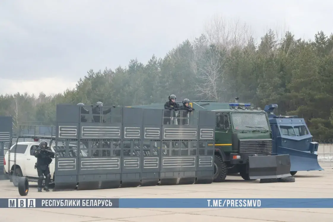 Мінская міліцыя адпрацоўвала абарону горада ад нападу "партызан"