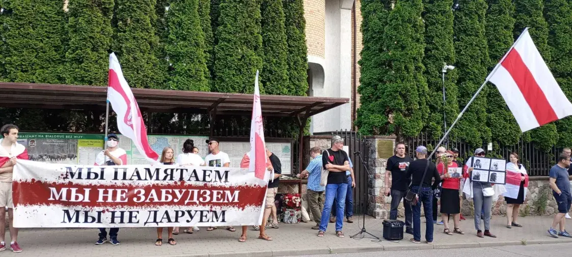 Беларусы ў розных краінах Еўропы ўшаноўваюць памяць Алеся Пушкіна