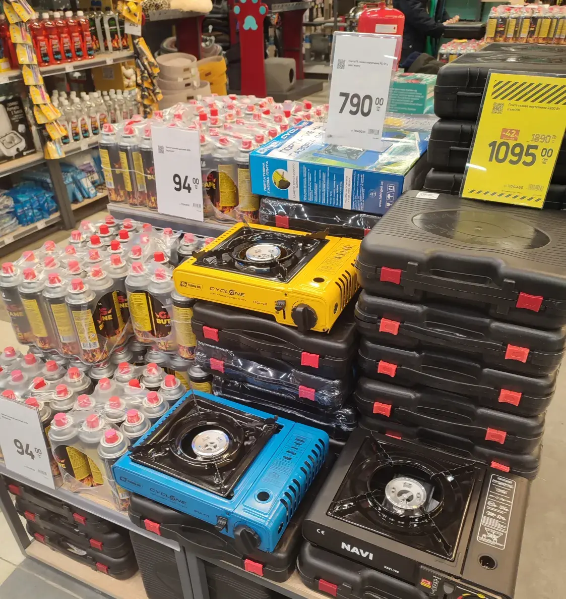 “Мы замерзаем, как в 40-х, просто медленнее”: как Киев выживает в блэкаут