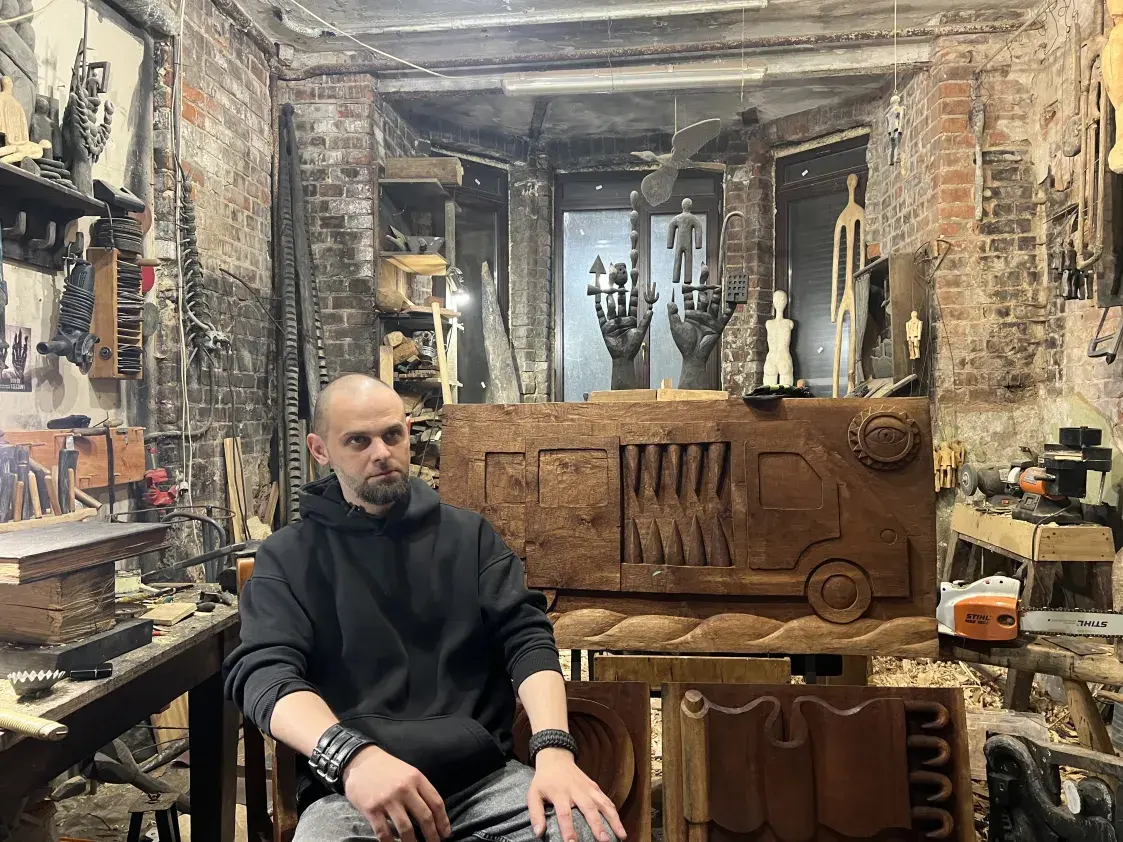 “Мы не збіраемся пакідаць горад”. Як Харкаў перастае быць рускамоўным