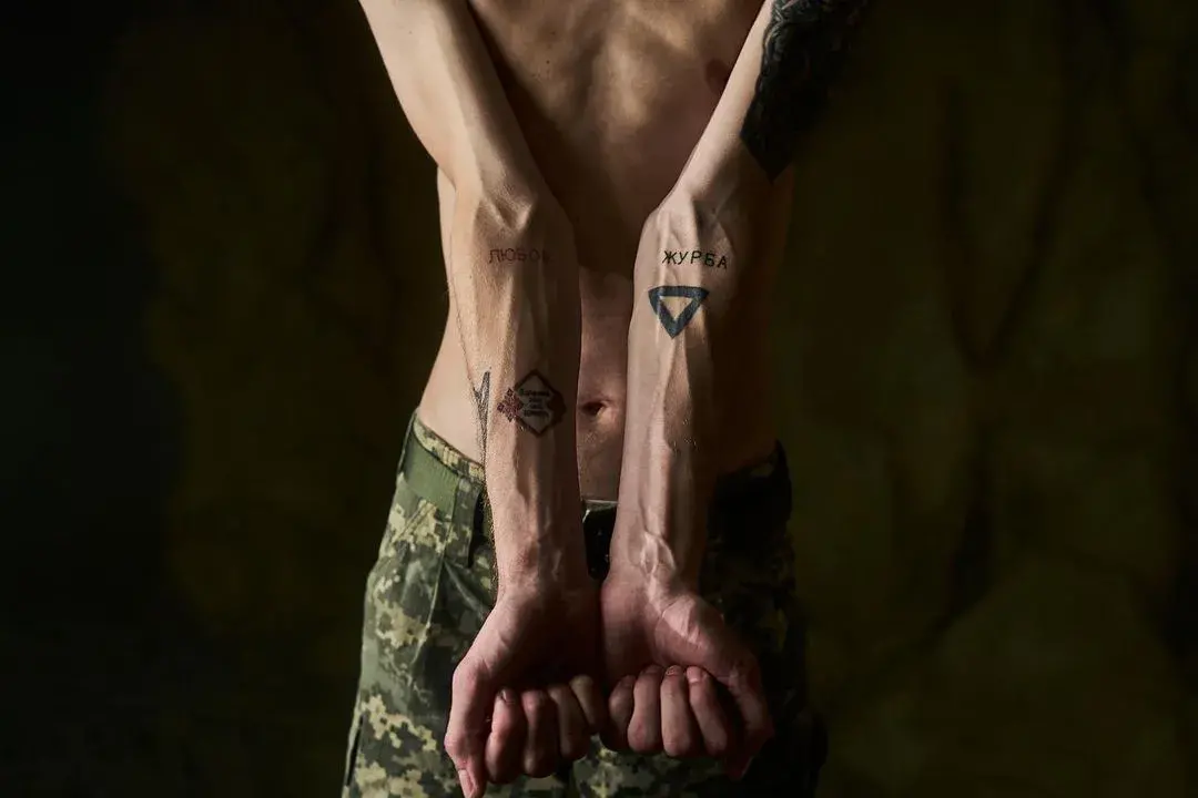 Як выглядае пасля расійскага палону "азовец" Дзмітрый Казацкі