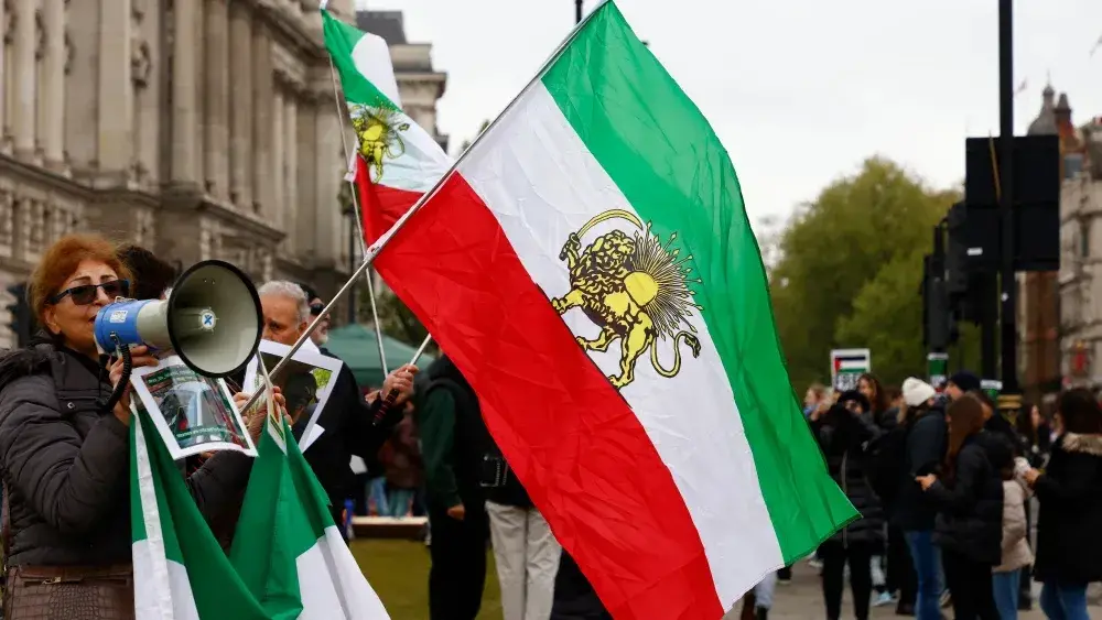 Іранка ў эміграцыі: “Іранцы — закладнікі, але і рэжым ужо не ў бяспецы”