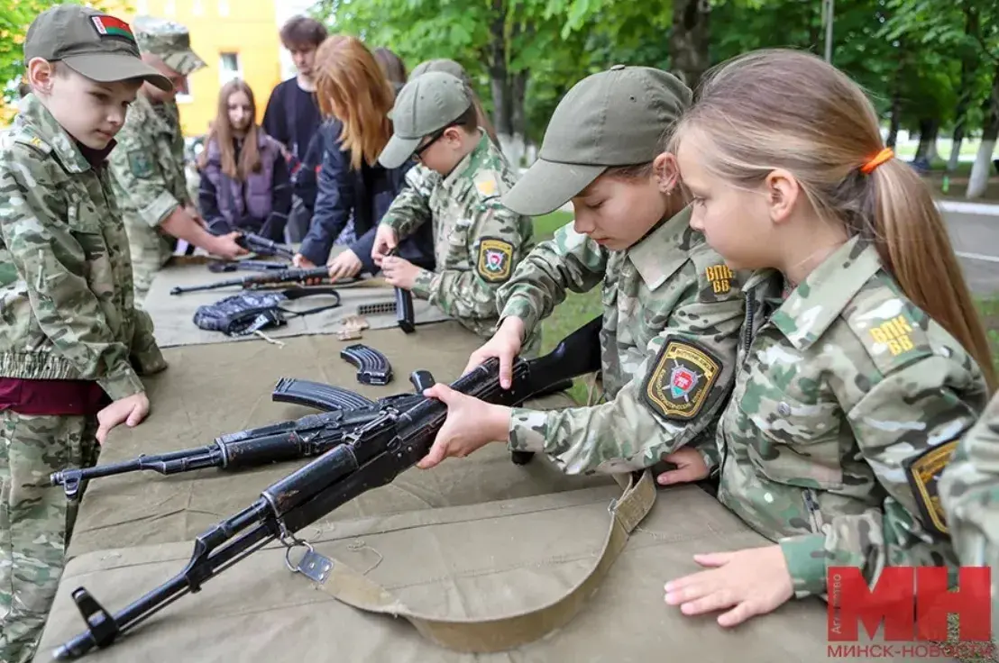 У вайсковую часць у Мінску прыязджала "дэлегацыя" з акупаванага Мелітопаля